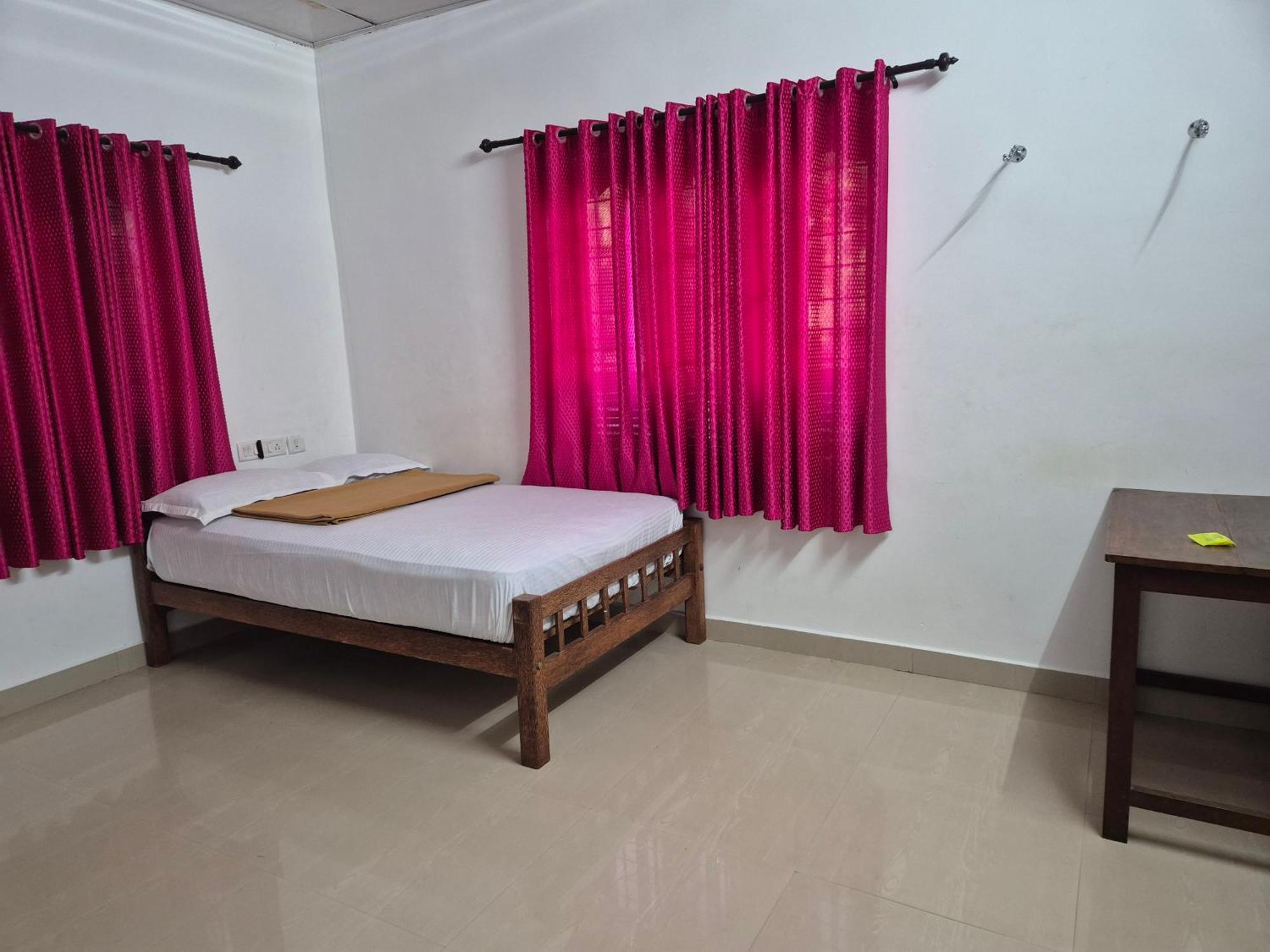 Anivilla Holiday Home Kunjithanny Anachal 客房 照片