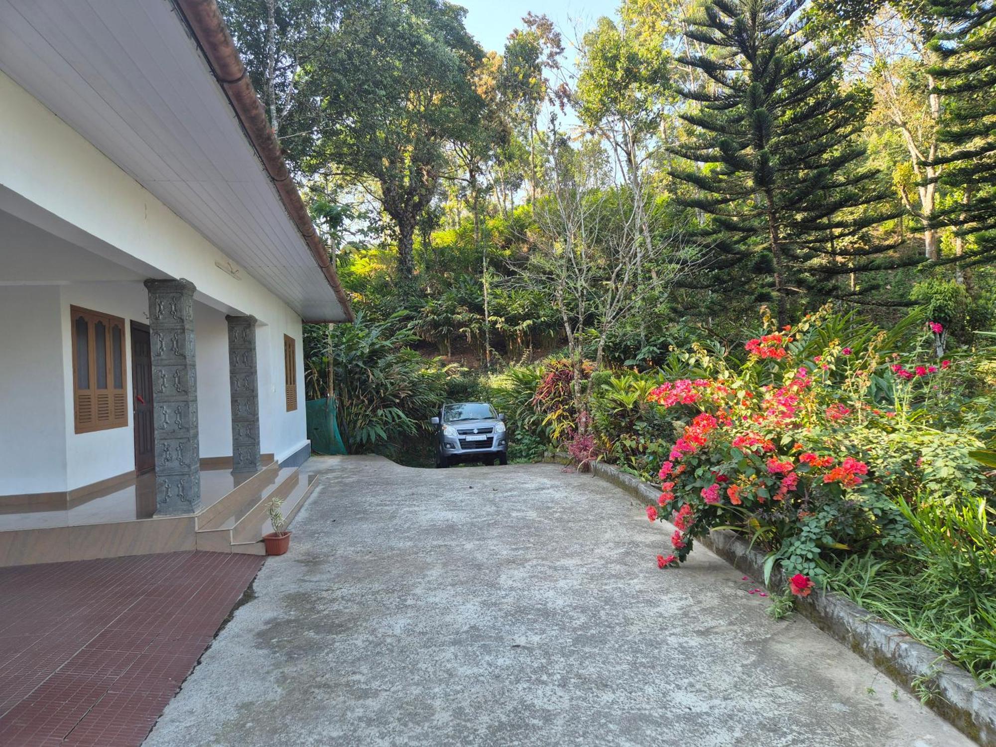 Anivilla Holiday Home Kunjithanny Anachal 外观 照片